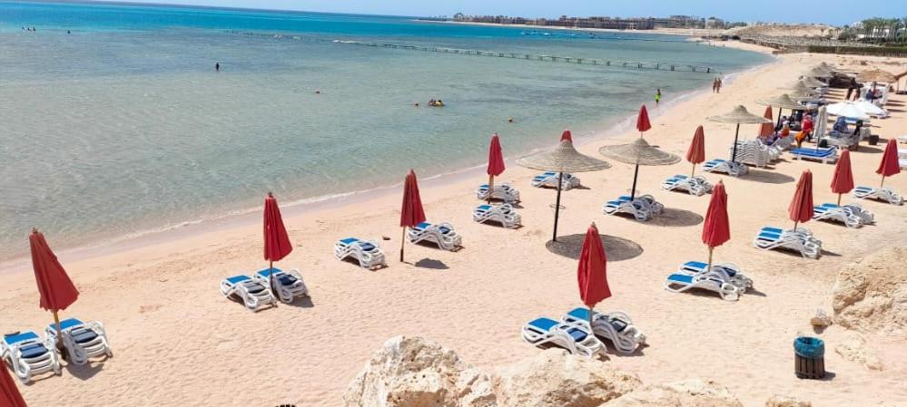 Fully Equipped Apartments Pool & Mountains View In Porto Sharm Resort エクステリア 写真